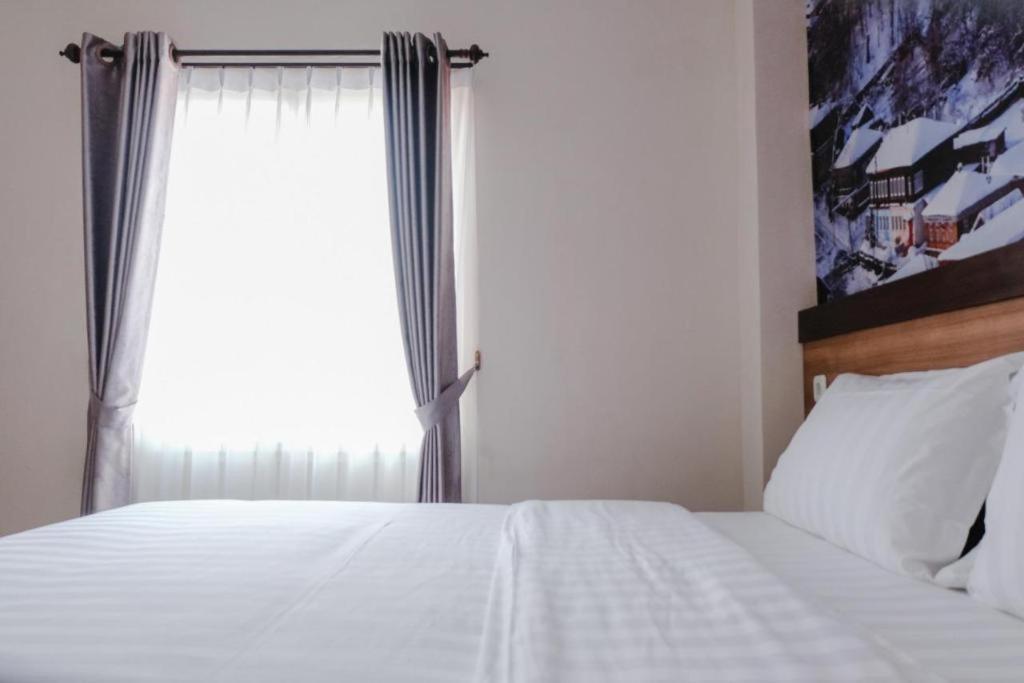 Noura Guest House Syariah Μαλάνγκ Εξωτερικό φωτογραφία